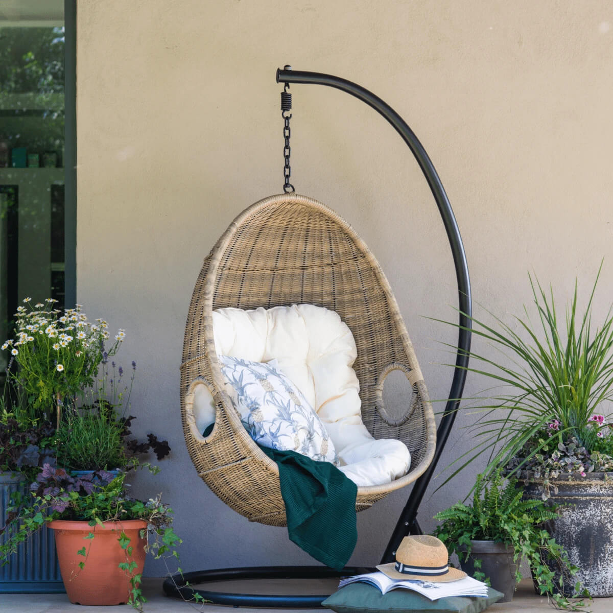 The Best Swing Chair with Stands Help You Relaxation all This Summer